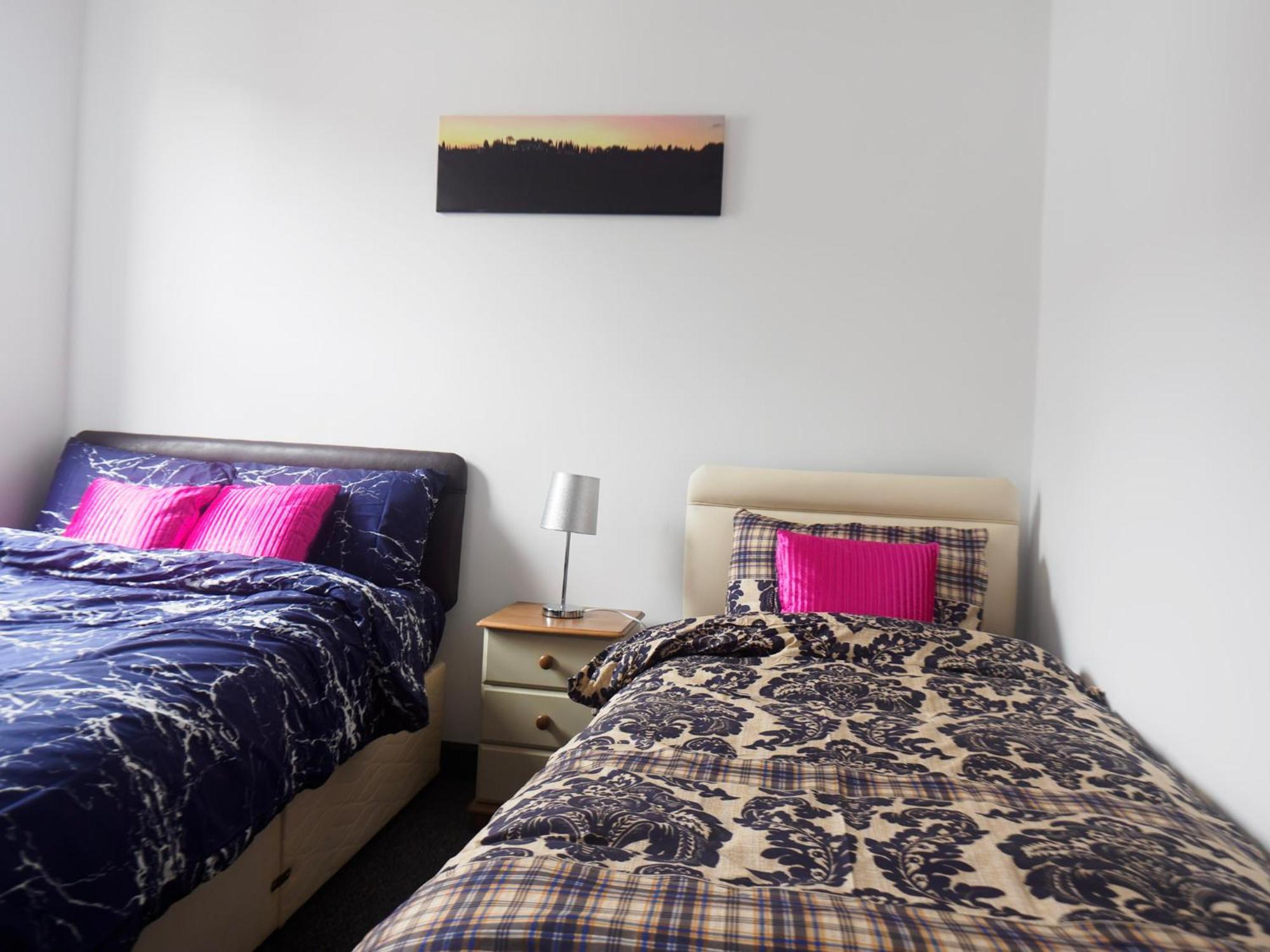 Chatham Lodge Family Room 2 Ensuite Stoke-on-Trent Екстериор снимка
